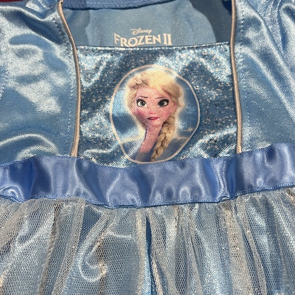 Elsa nightgown.   Size 2T.   Very good condition.  2 identical nightgowns. - Picture 2 of 4